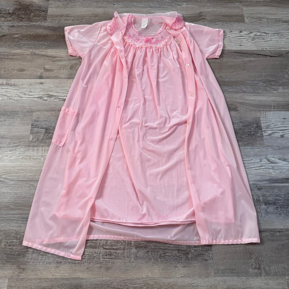 Vintage 60s 70s Pink Peignoir Set Embroidered Nightgown Robe Coquette Lingerie S